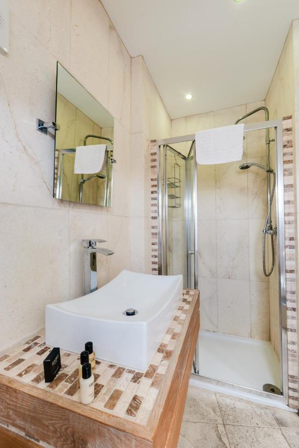 Base Serviced Apartments - Sir Thomas Street Liverpool Exterior photo