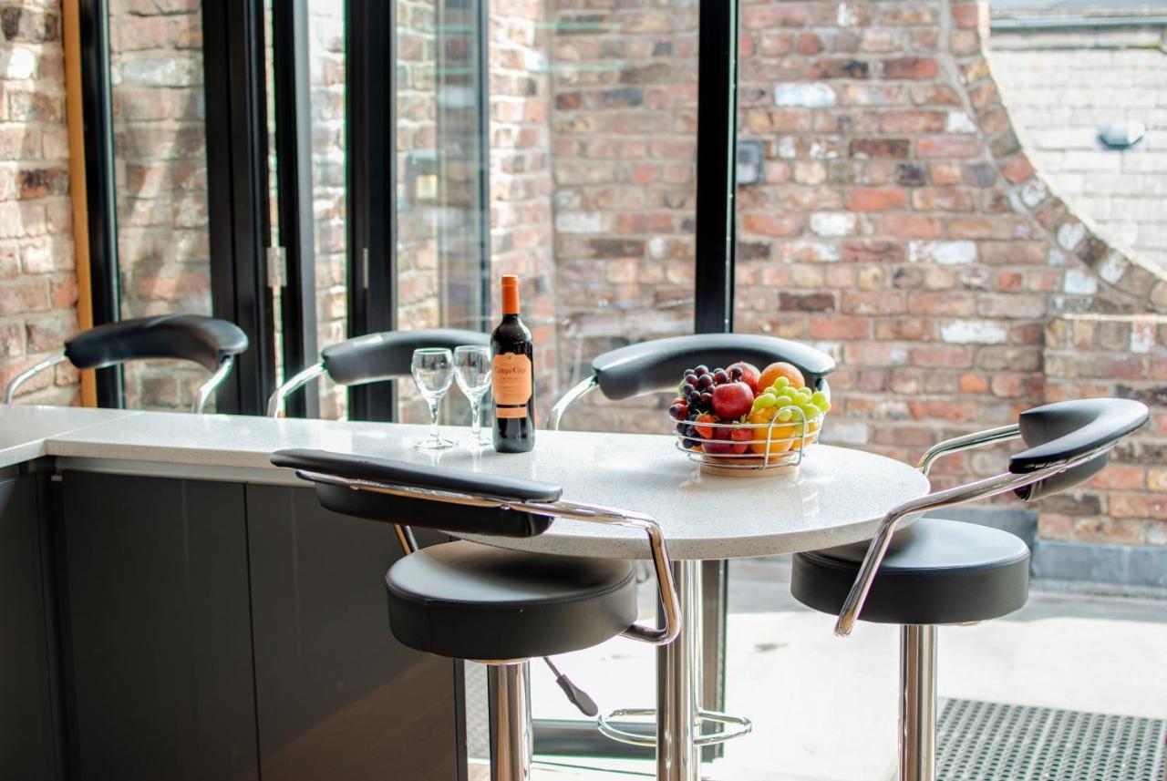 Base Serviced Apartments - Sir Thomas Street Liverpool Exterior photo
