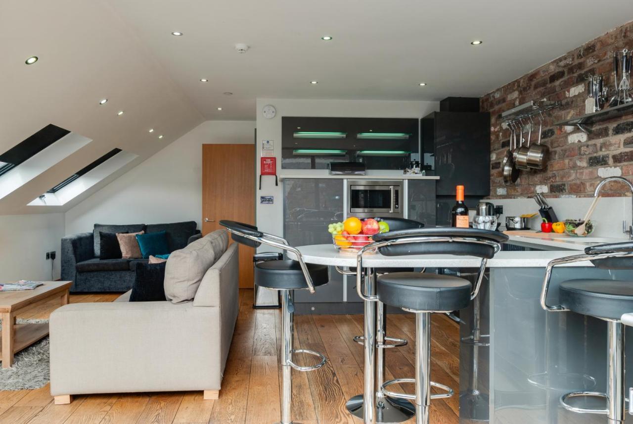 Base Serviced Apartments - Sir Thomas Street Liverpool Exterior photo
